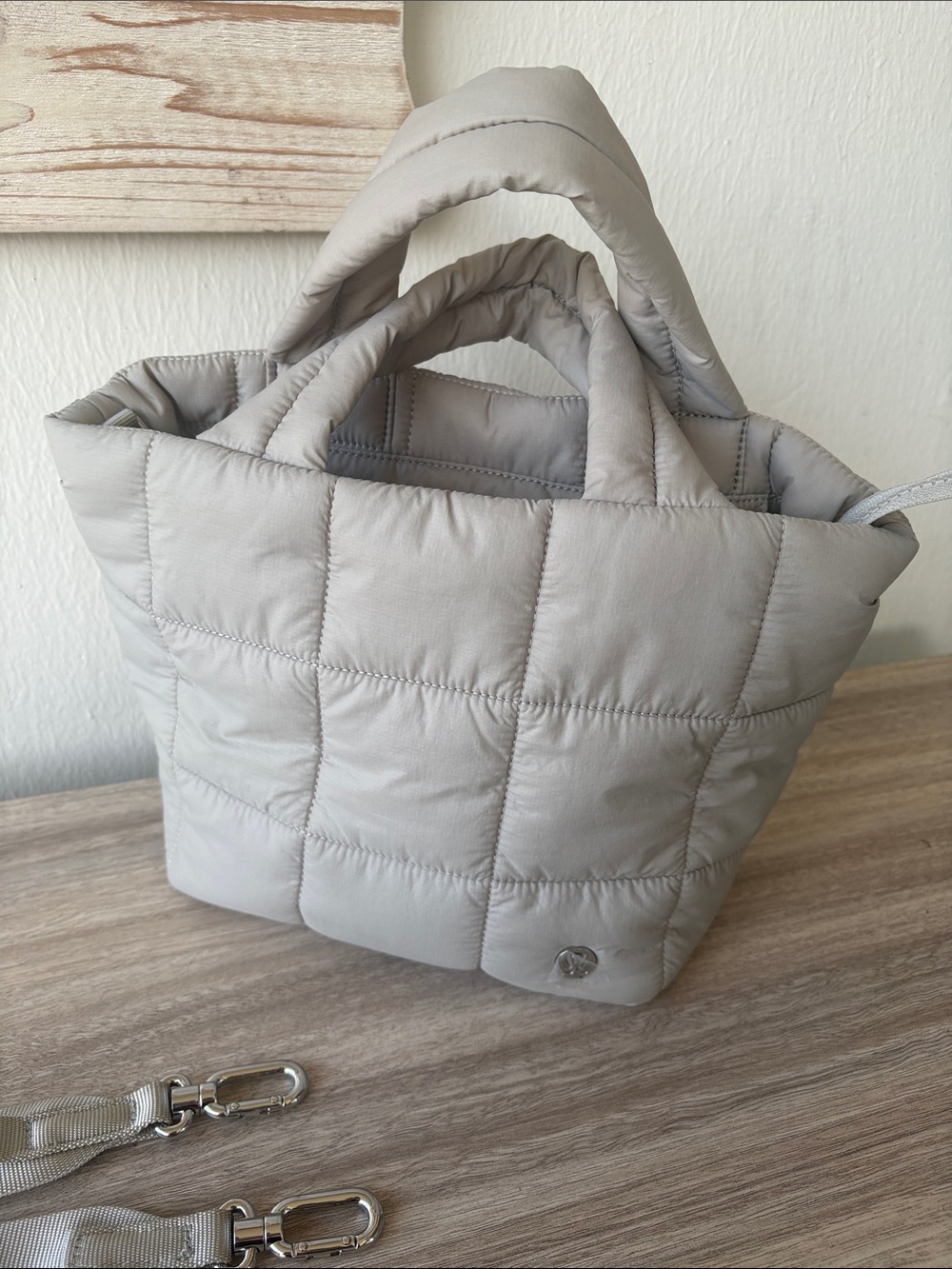 lululemon athletica Beige Quilted Tote Bag with Detachable Strap - Picture 9 of 9